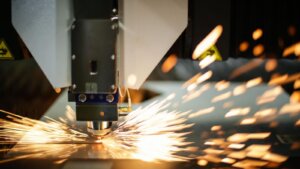 Quels sont les problèmes et défauts courants liés à la découpe laser de la tôle ?