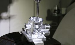 What is 5-Axis CNC Machining and How Does it Work?