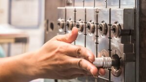 When Did Injection Molding Become Widely Recognized?