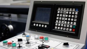 Welche Konstruktions- und Betriebstipps gibt es für den Einsatz einer CNC-Schleifmaschine?