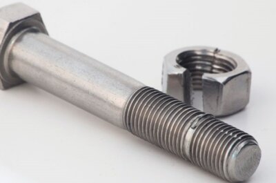 Ways to reduce galling on sliding metal parts featured image