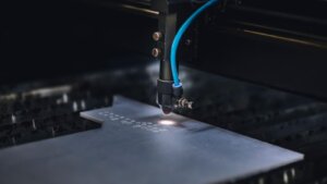 Quels sont les différents types de procédés de découpe laser ?