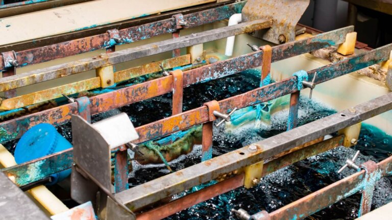 What is Anodizing: Process, Applications and Materials