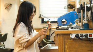 What are the Challenges of CNC Machining for Jewelry